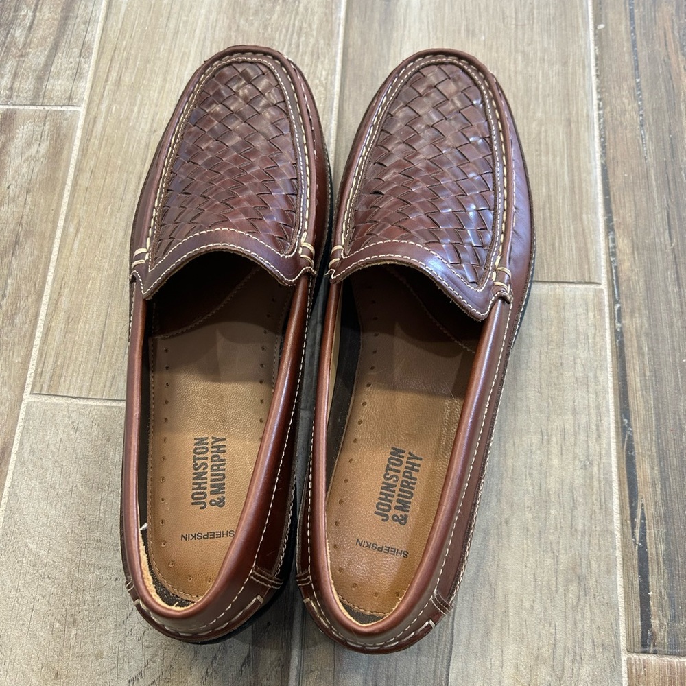 Johnston & Murphy Men’s Chestnut Woven Leather Slip-On Loafers